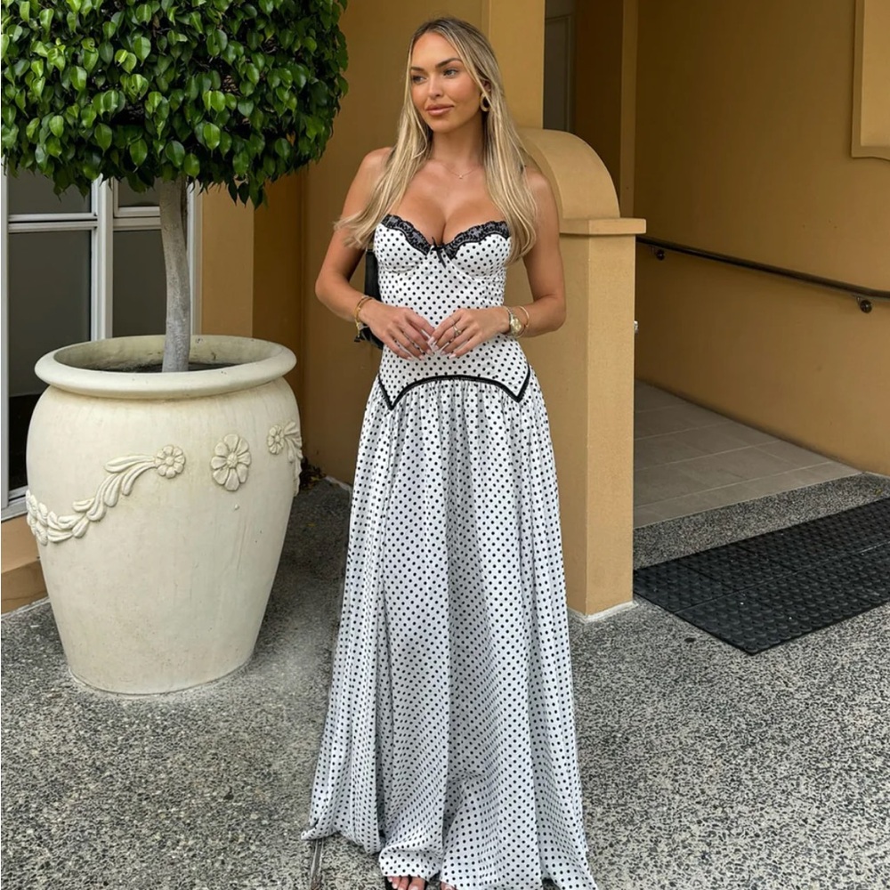 Elegant Polka Dot Maxi Dress